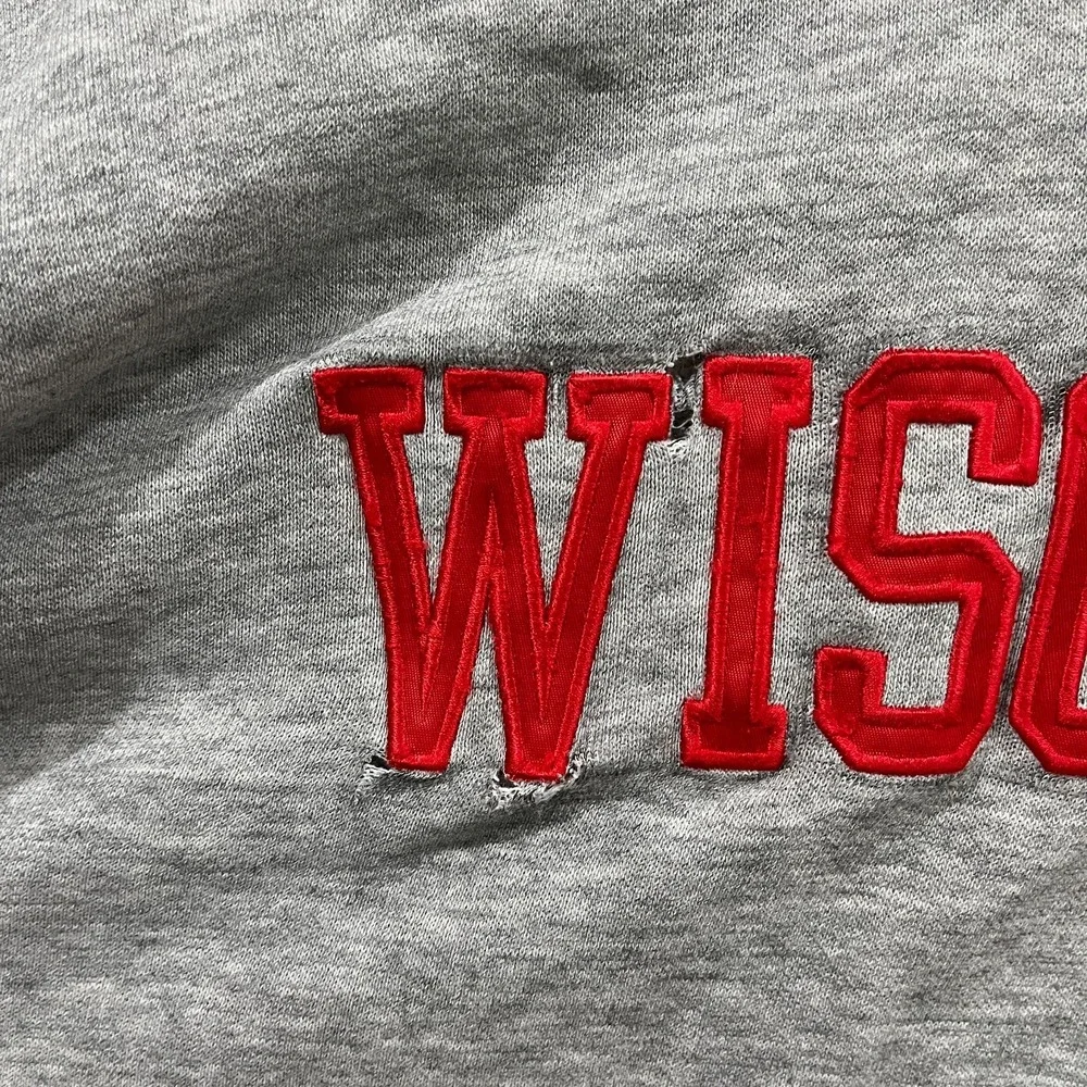Wisconsin Badgers Hoodie Mens X-Large Gray Nike NCAA Football Sports Pullover